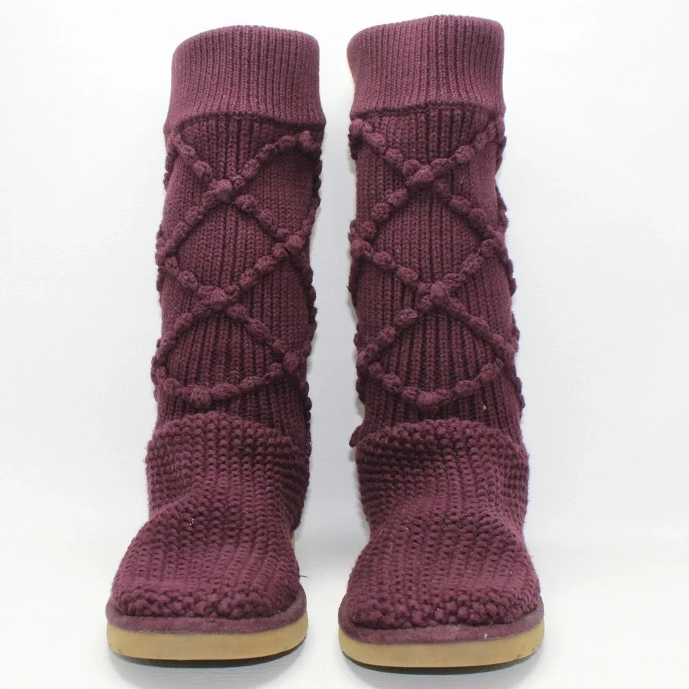 UGG Australia Argyle Knit Boots Burgundy Wine Rare Discontinued Style‎ Size 8